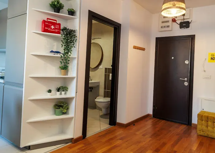 B * Бухарест